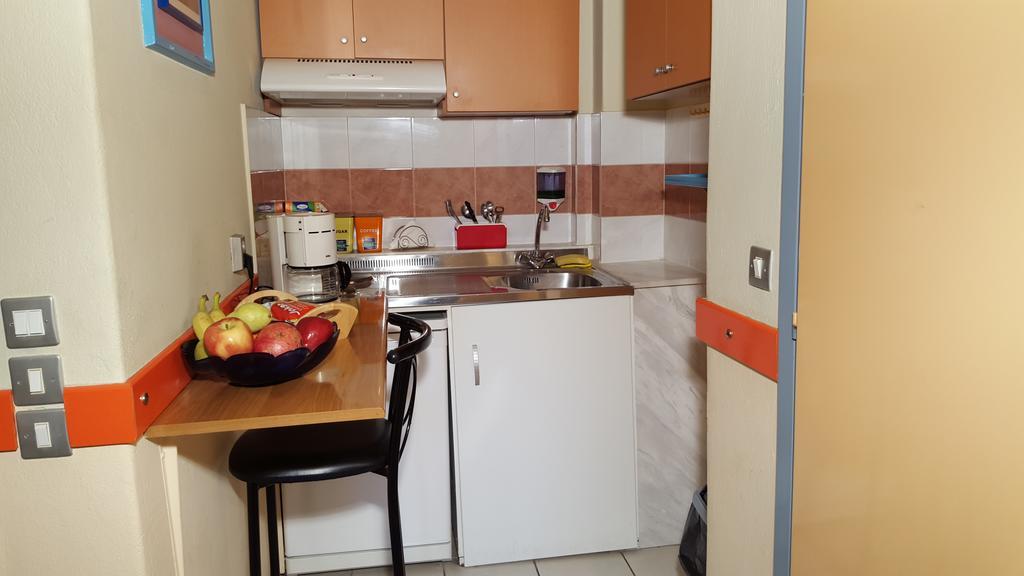 Stella Family Apartments Síndos Kamer foto