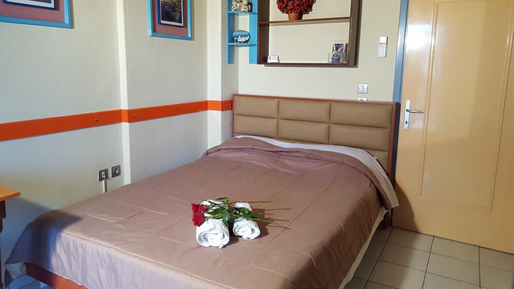 Stella Family Apartments Síndos Kamer foto